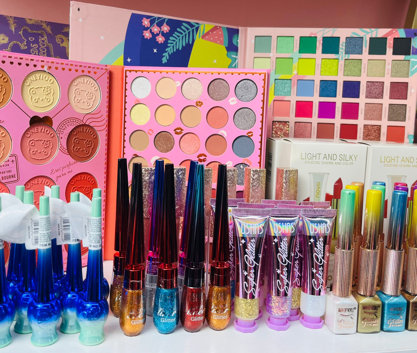 Makeup Beauty Scoop - Surprise Box