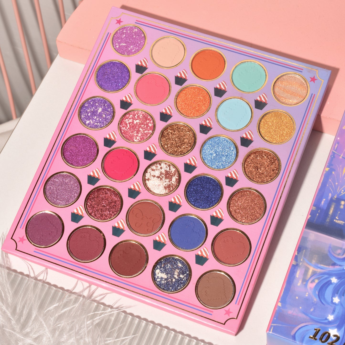 KEVIN & COCO - 102 Colors Freedom Girl Eyeshadow Palette Set