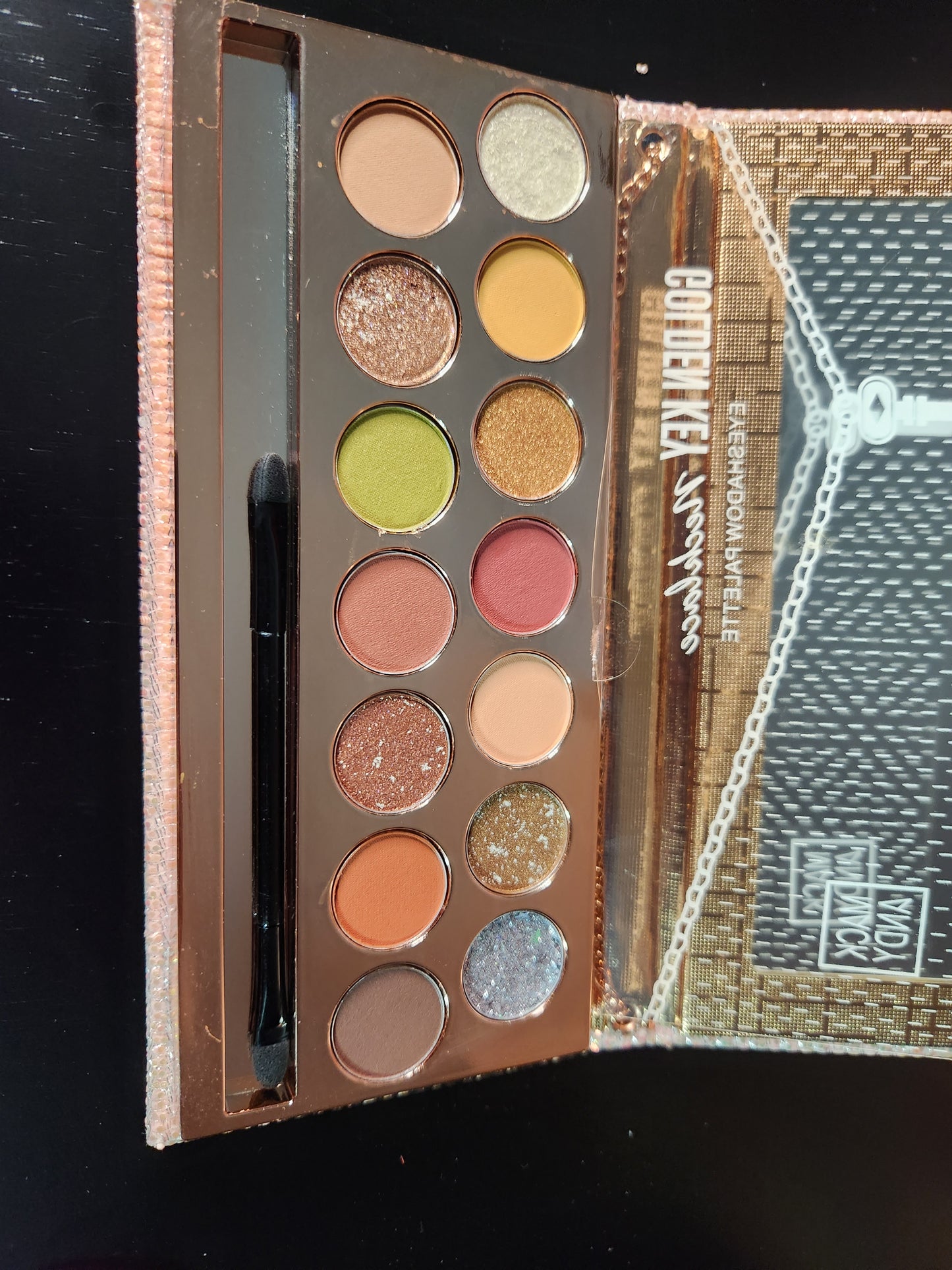 Eyeshadow Palette Purse with Chain