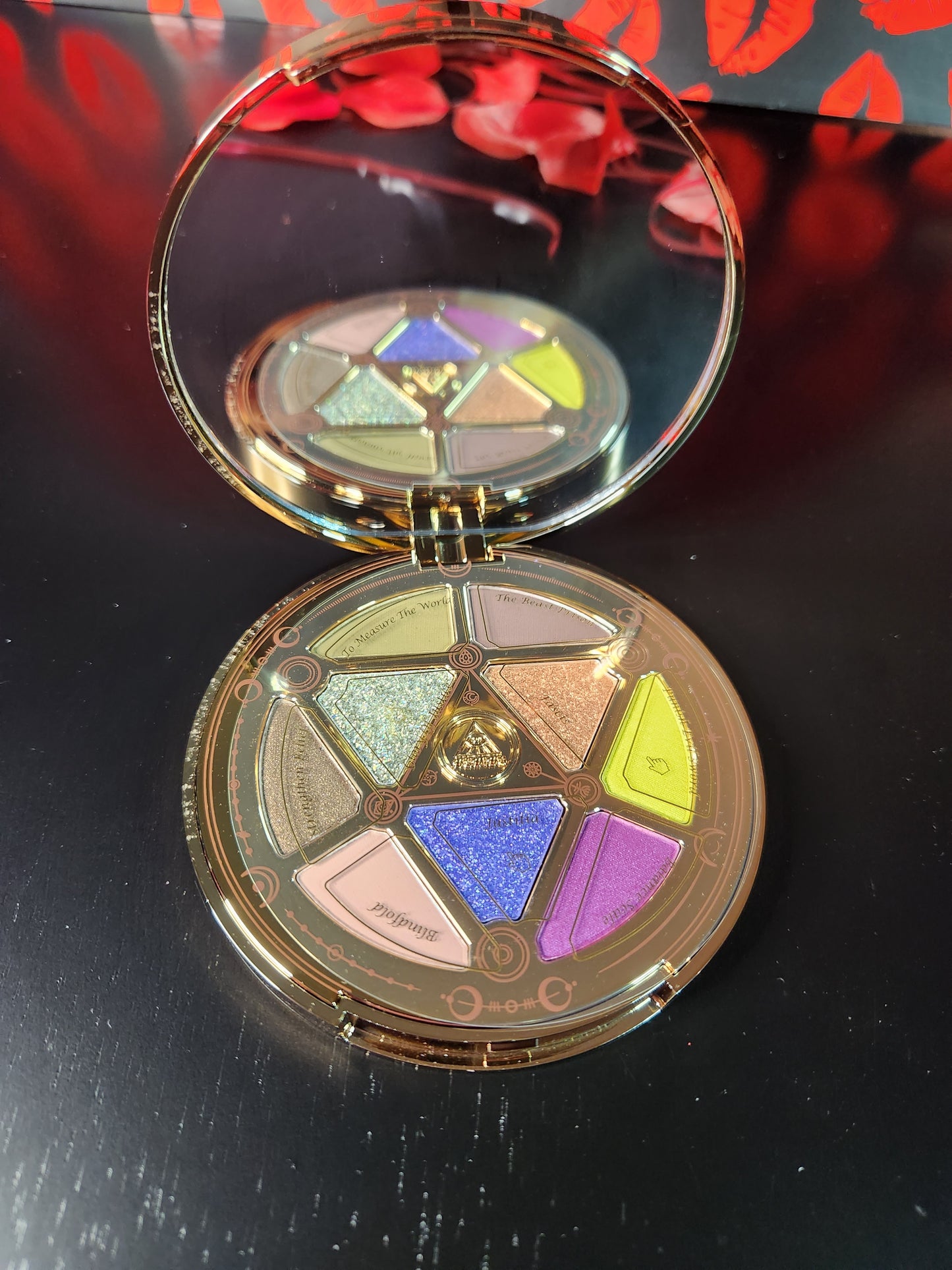 Eyeshadow Palette Lucky Coin 9-colors