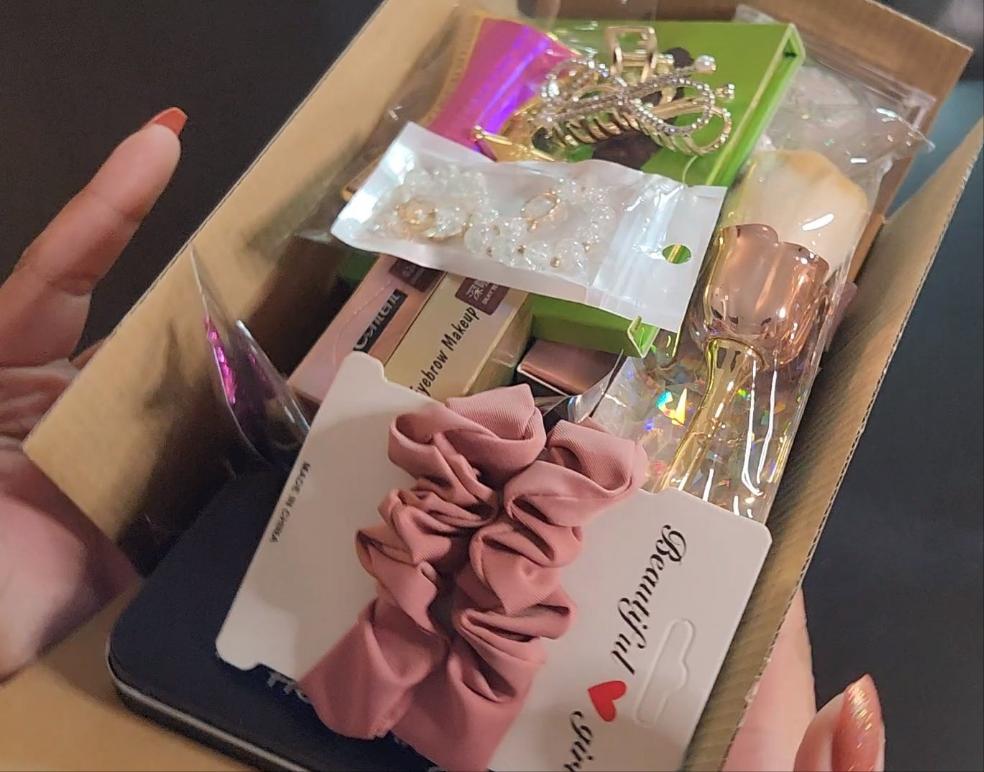 Example 30 PCS with freebies 😊