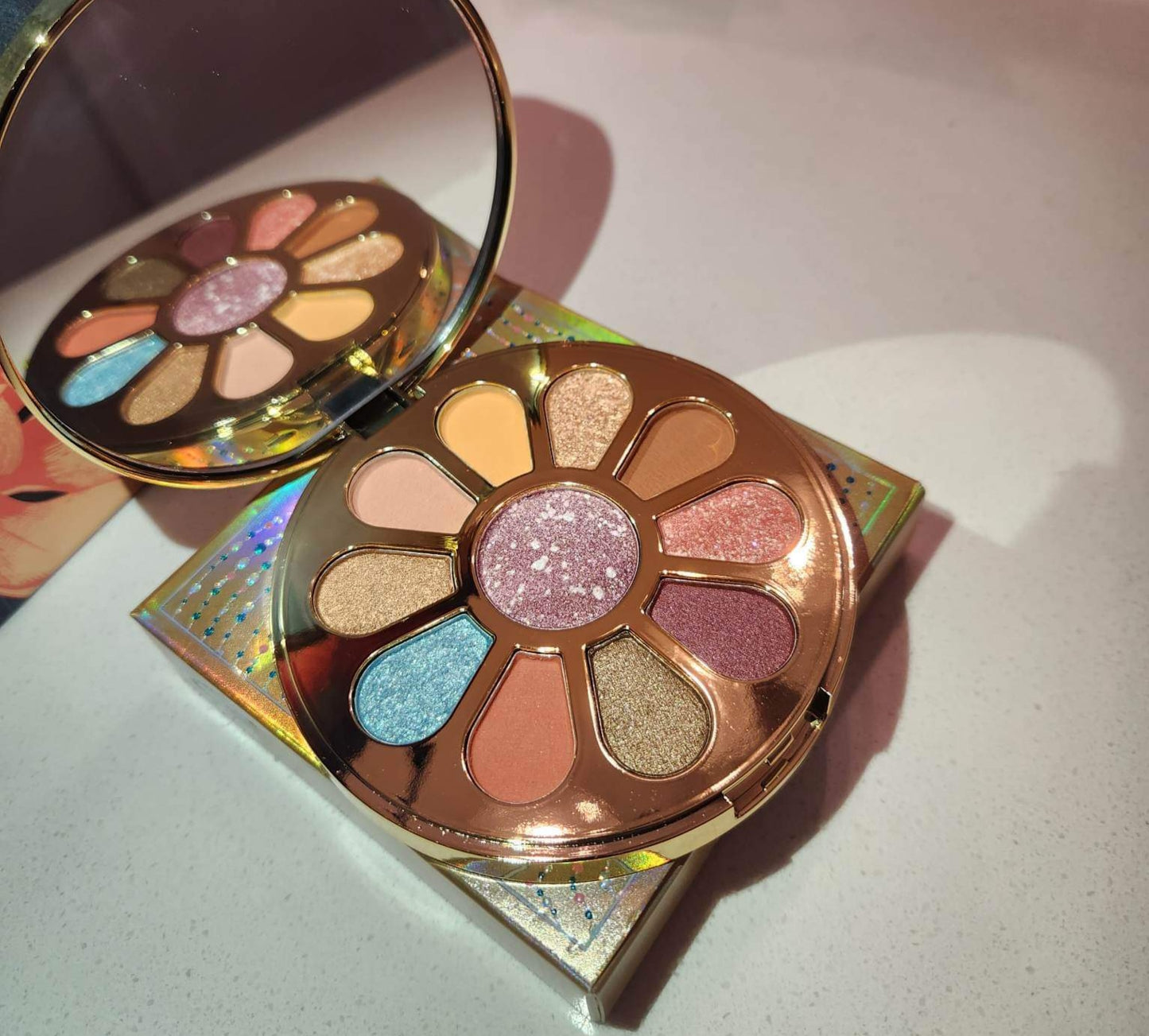 Flower Eyeshadow Palette - 11 Colors