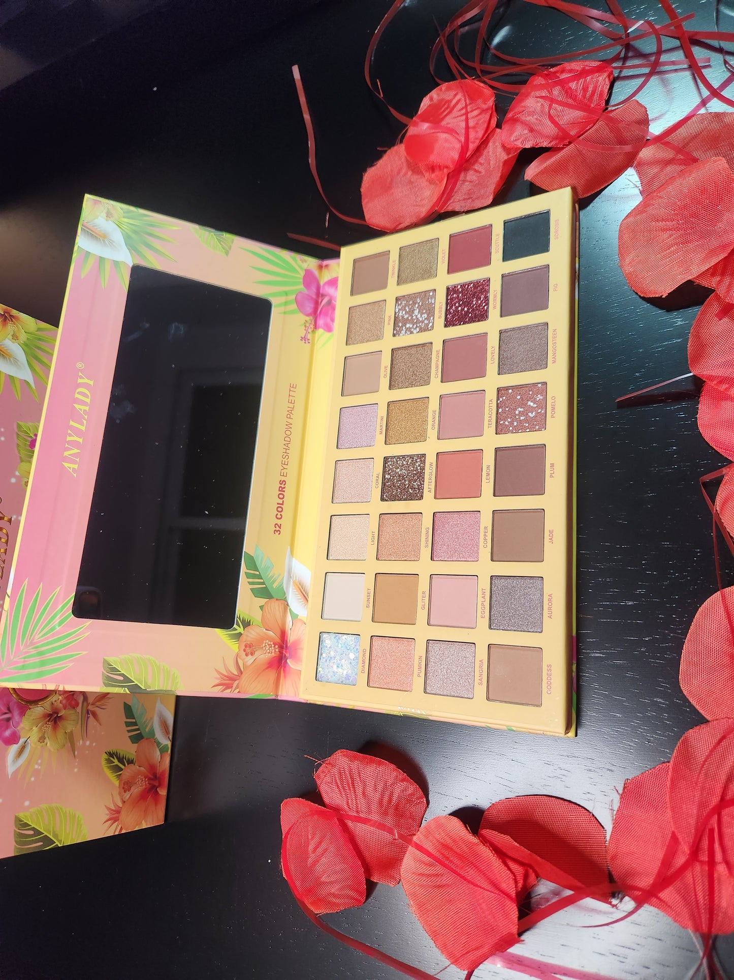 ANYLADY EYESHADOW BLOSSOM DREAMS PALETTE - 32 Colors